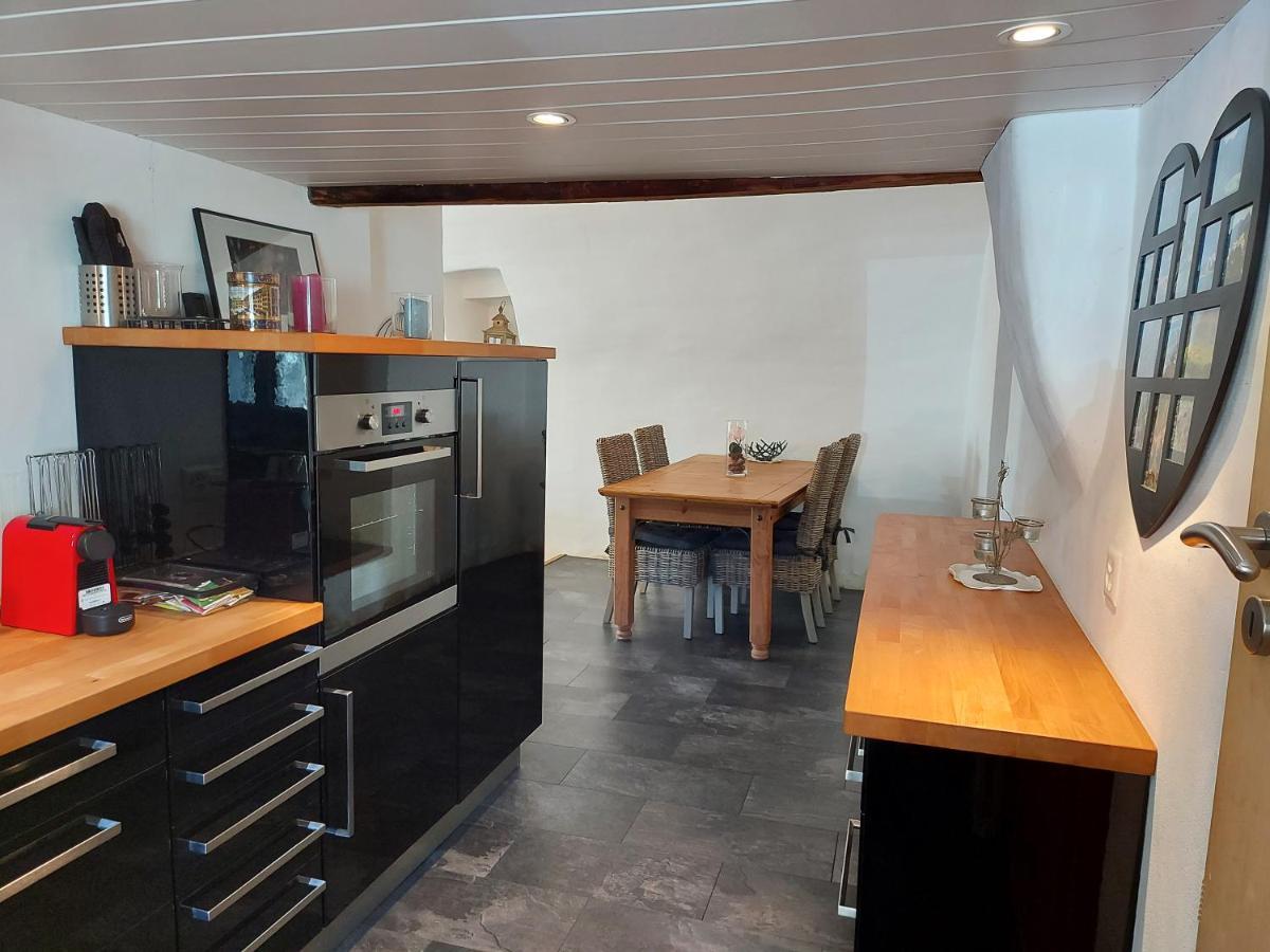 Appartement Voute En Gruyere Dans L'Intyamon Enney المظهر الخارجي الصورة